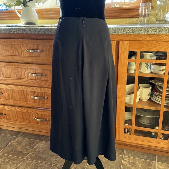 Navy silky poly A-line skirt - Picture 5 of 6
